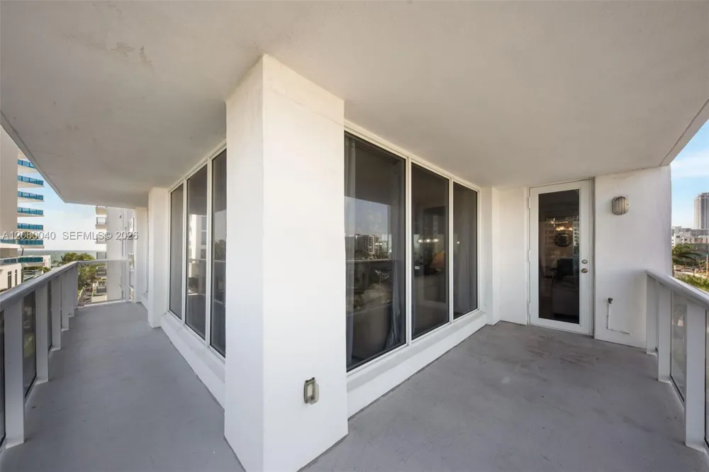 2751 S Ocean Dr #501N Hollywood, FL 33019