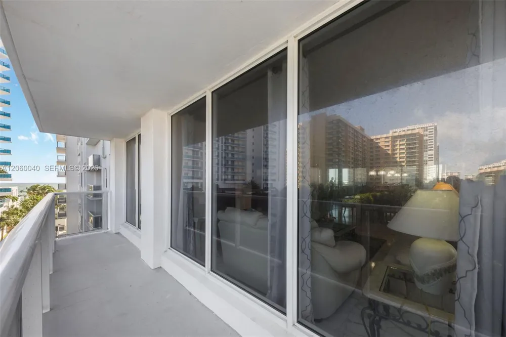 2751 S Ocean Dr #501N Hollywood, FL 33019