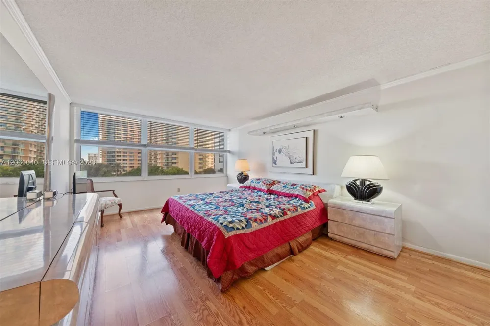 2751 S Ocean Dr #501N Hollywood, FL 33019
