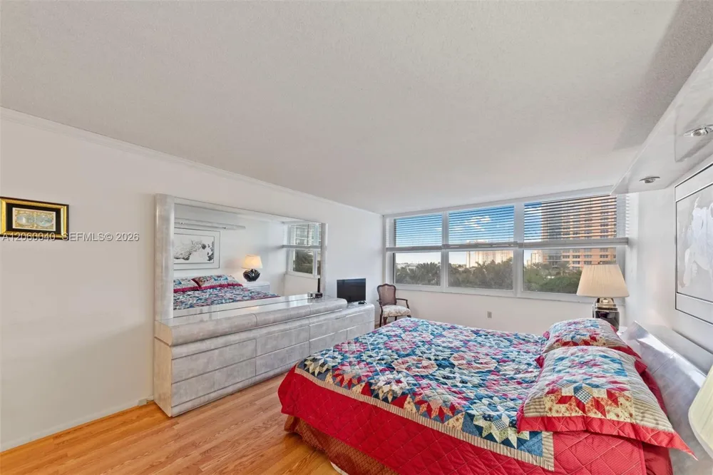 2751 S Ocean Dr #501N Hollywood, FL 33019