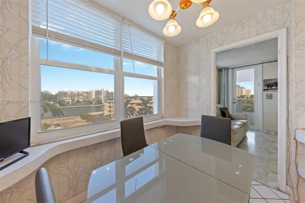 2751 S Ocean Dr #501N Hollywood, FL 33019