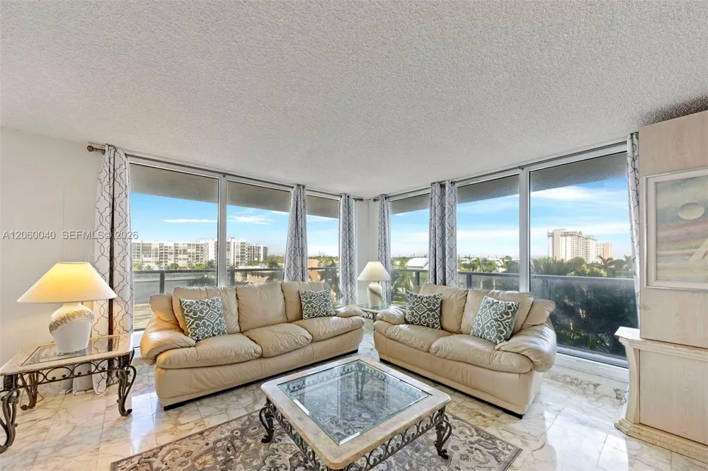 2751 S Ocean Dr #501N Hollywood, FL 33019