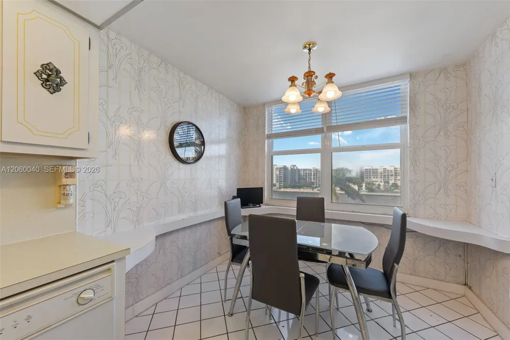 2751 S Ocean Dr #501N Hollywood, FL 33019