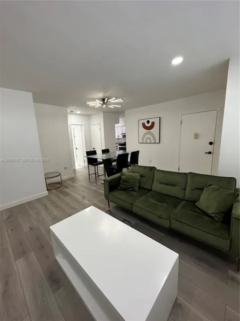 316 Surfside Blvd #1