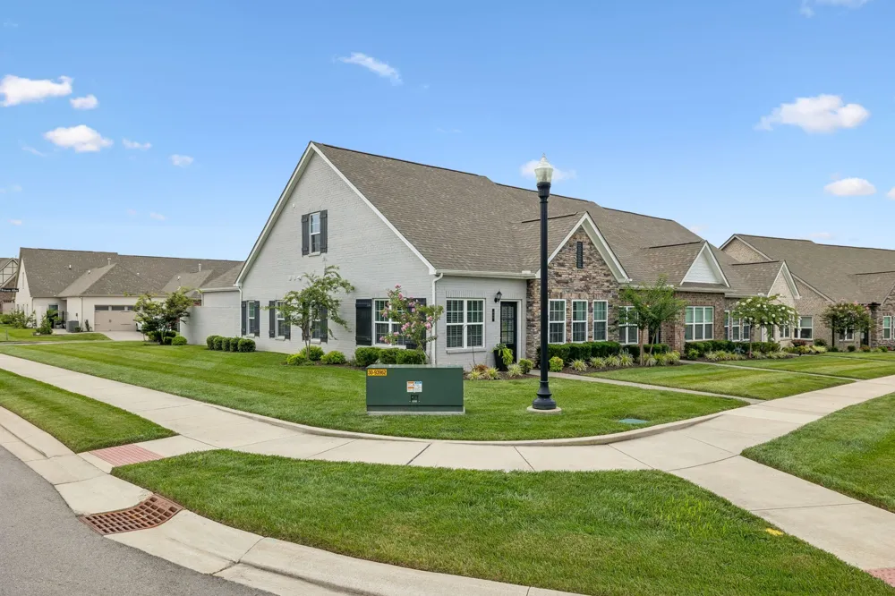 903 Meadowcrest Way Lebanon, TN 37090