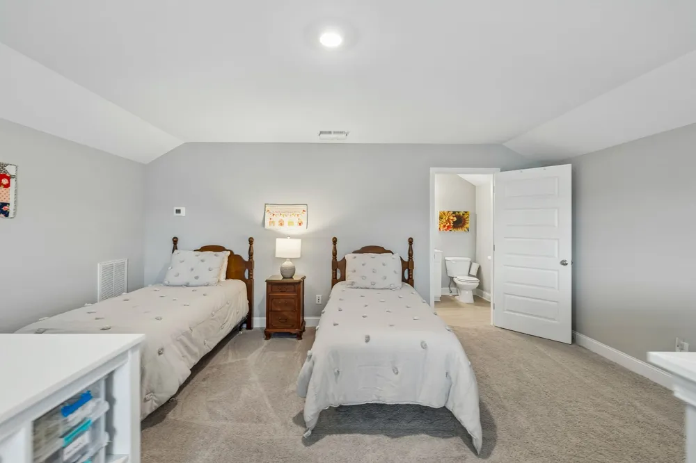 903 Meadowcrest Way Lebanon, TN 37090