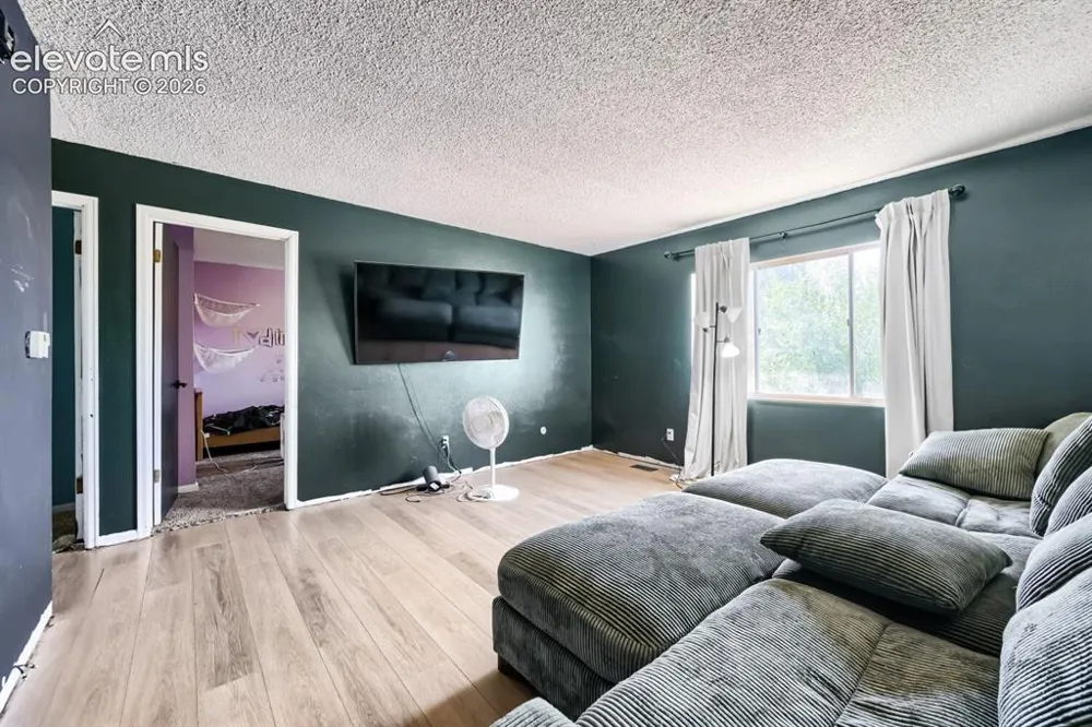 93 Regency Boulevard Pueblo, CO 81005