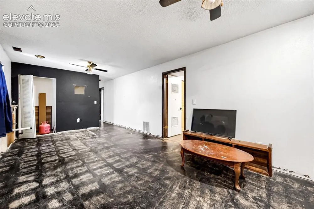 93 Regency Boulevard Pueblo, CO 81005
