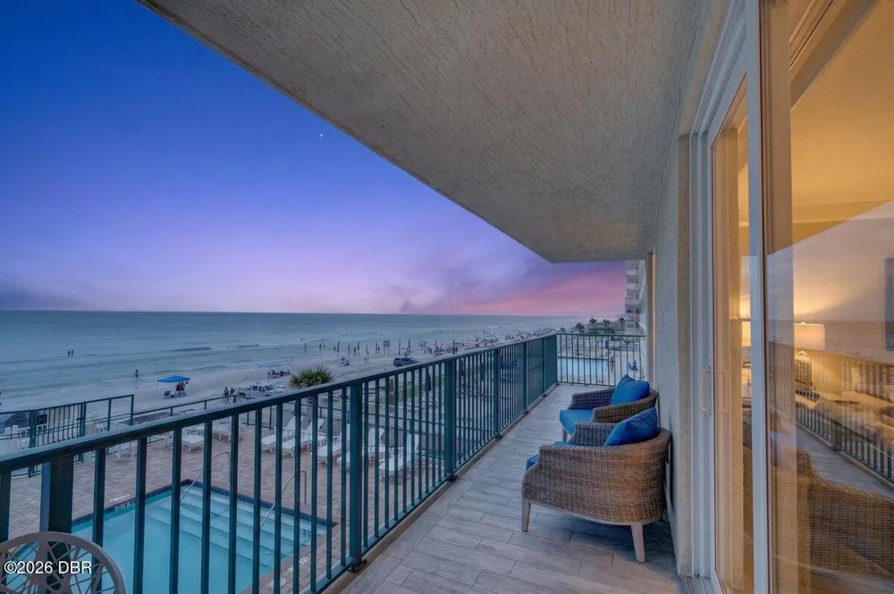 3797 S Atlantic Avenue #202 Daytona Beach Shores, FL 32118