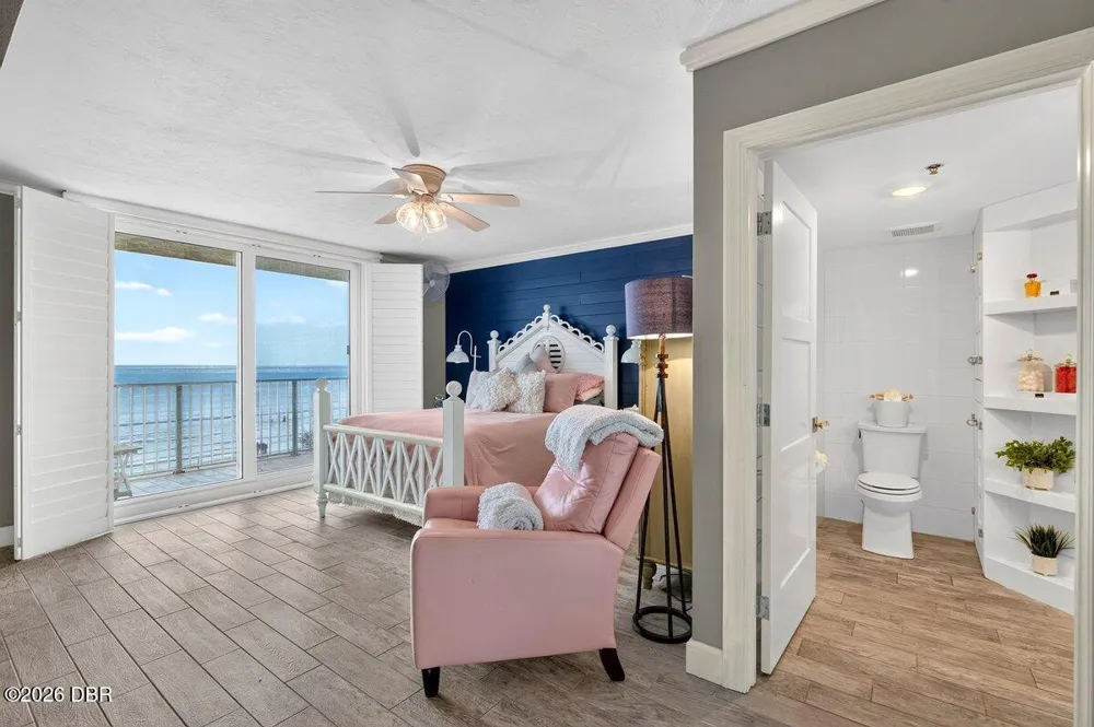 3797 S Atlantic Avenue #202 Daytona Beach Shores, FL 32118