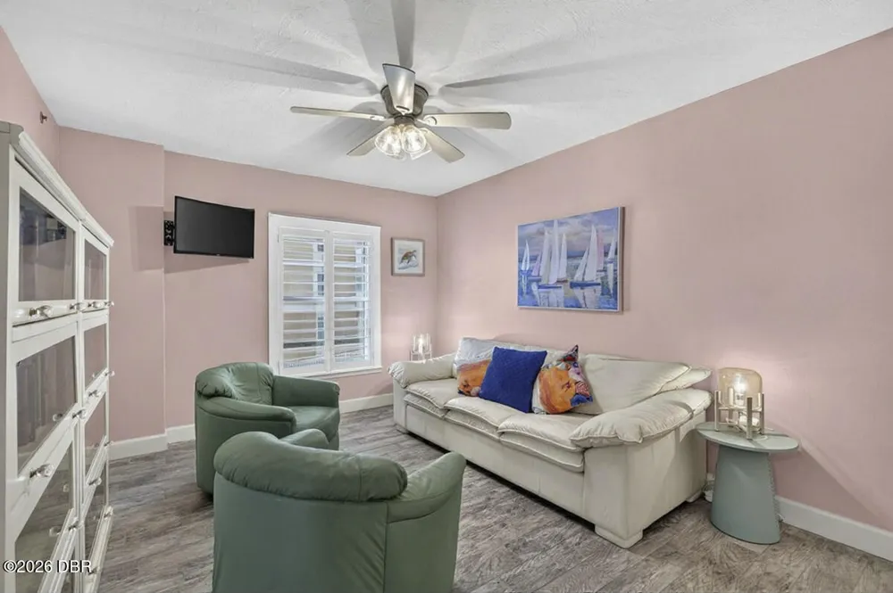 3797 S Atlantic Avenue #202 Daytona Beach Shores, FL 32118