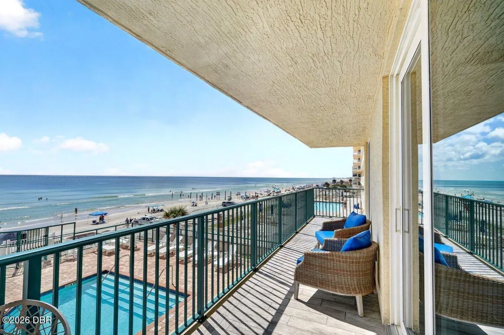 3797 S Atlantic Avenue #202 Daytona Beach Shores, FL 32118
