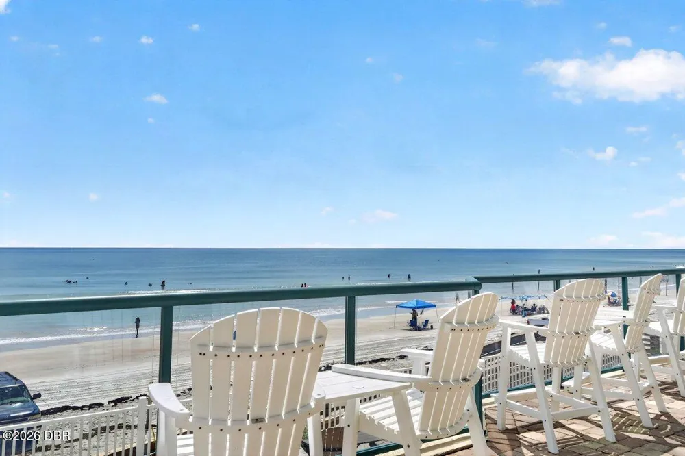 3797 S Atlantic Avenue #202 Daytona Beach Shores, FL 32118