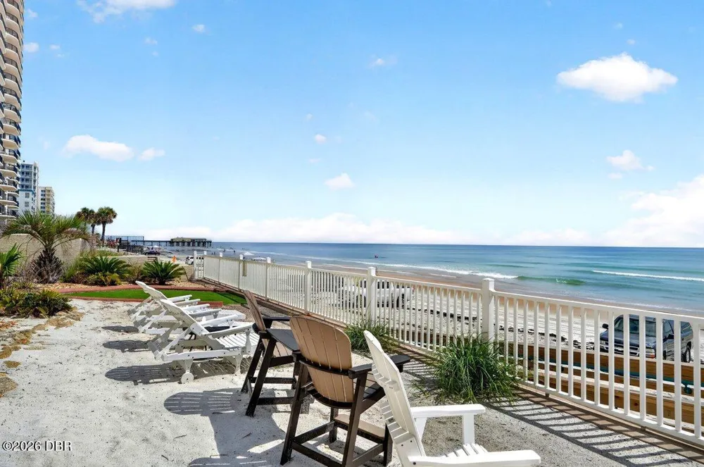 3797 S Atlantic Avenue #202 Daytona Beach Shores, FL 32118