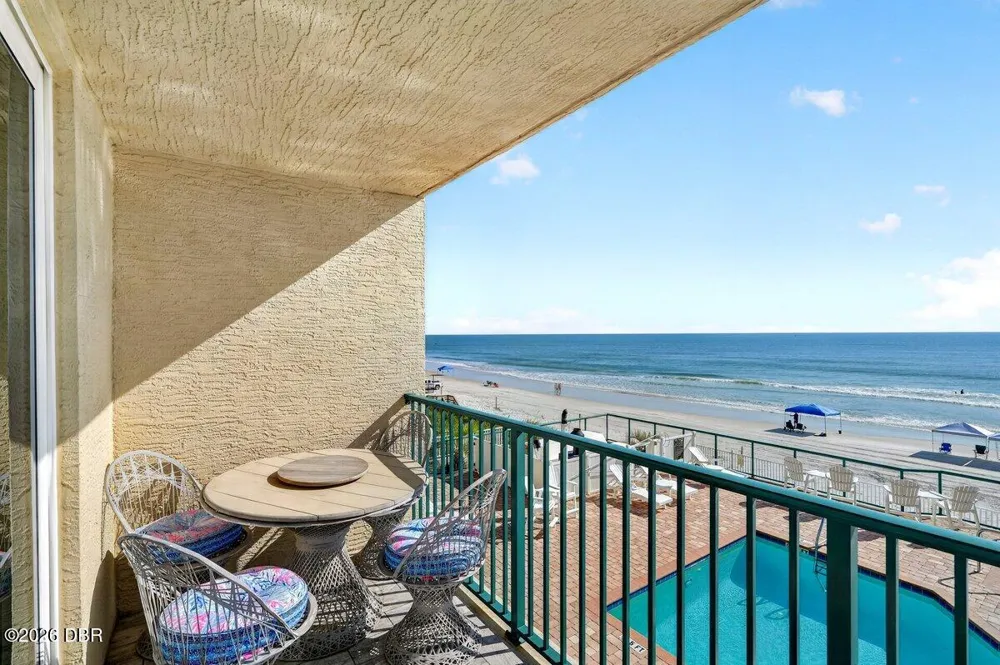3797 S Atlantic Avenue #202 Daytona Beach Shores, FL 32118