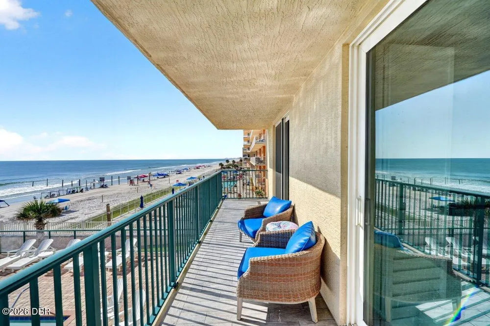 3797 S Atlantic Avenue #202 Daytona Beach Shores, FL 32118