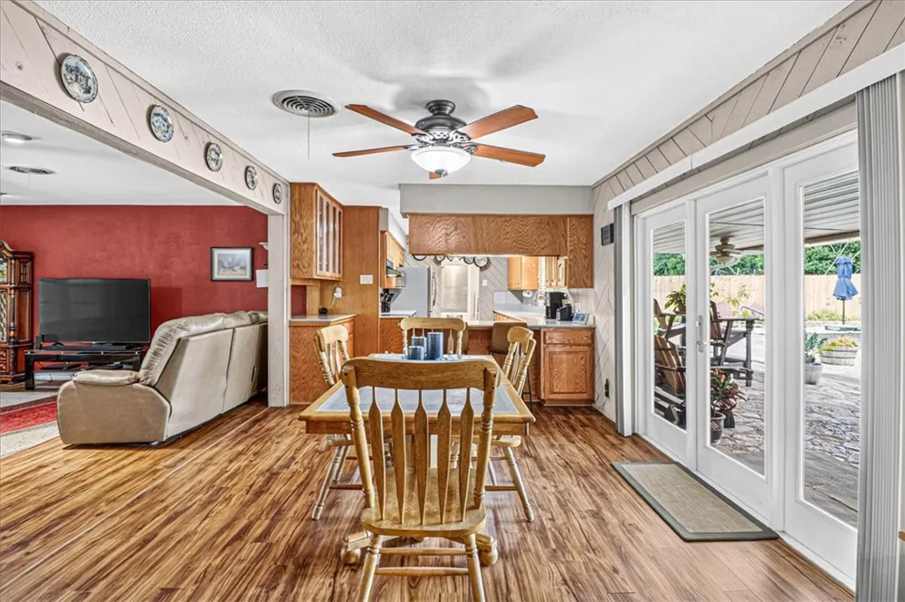 946 Carmel Parkway Corpus Christi, TX 78411