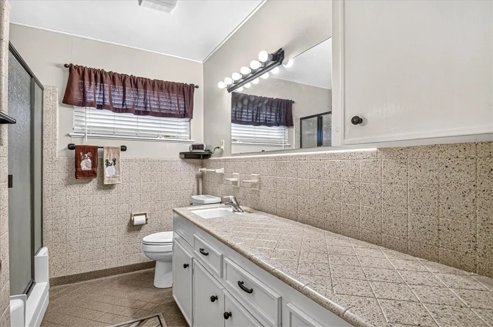 946 Carmel Parkway Corpus Christi, TX 78411