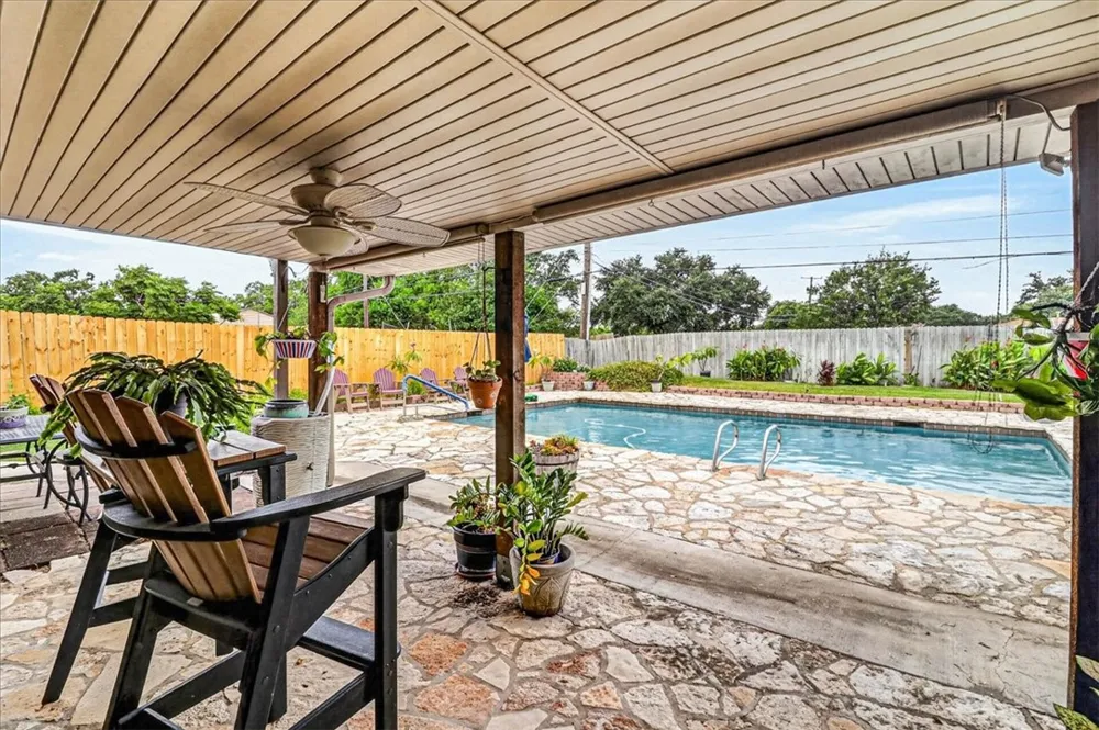946 Carmel Parkway Corpus Christi, TX 78411