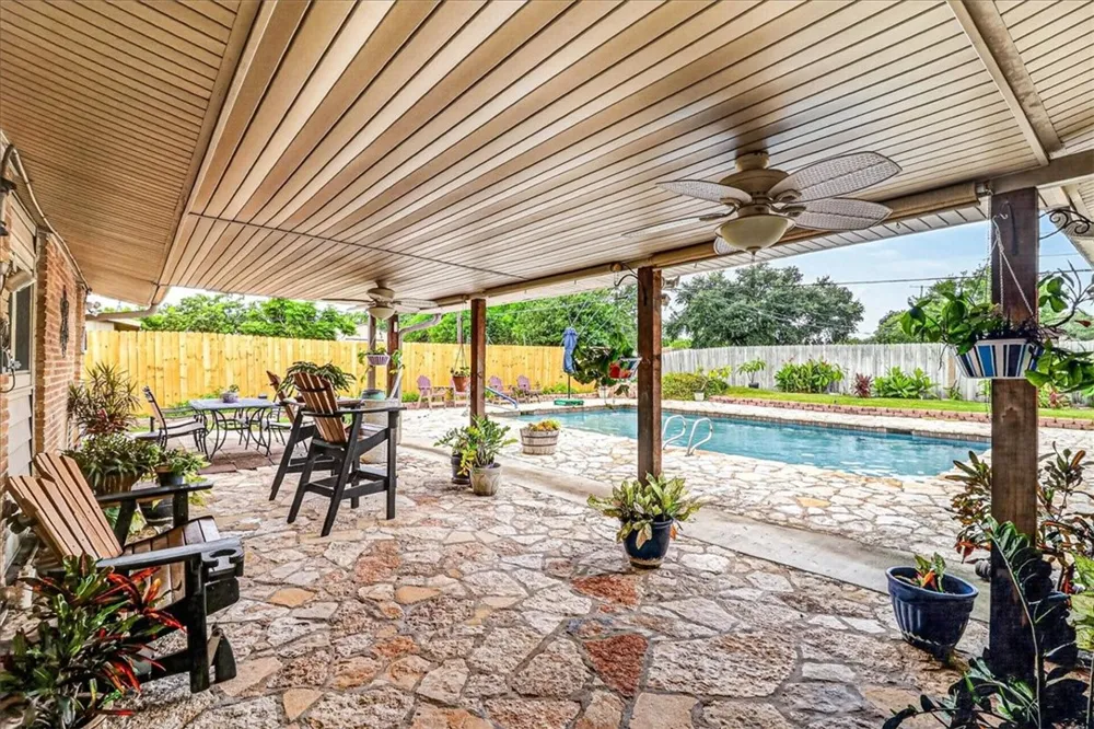 946 Carmel Parkway Corpus Christi, TX 78411