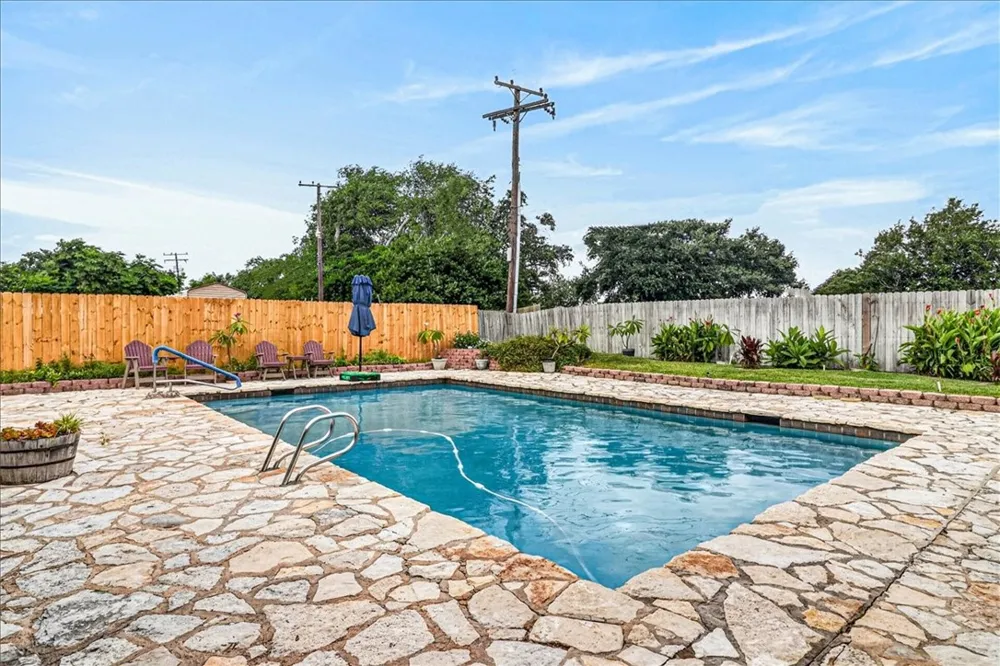 946 Carmel Parkway Corpus Christi, TX 78411