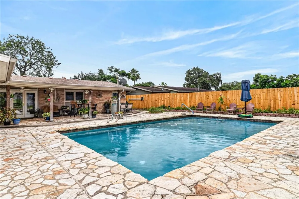 946 Carmel Parkway Corpus Christi, TX 78411