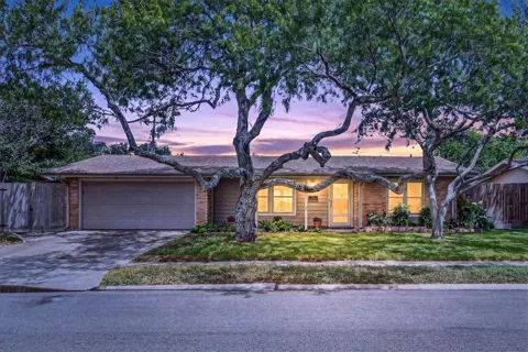946 Carmel Parkway