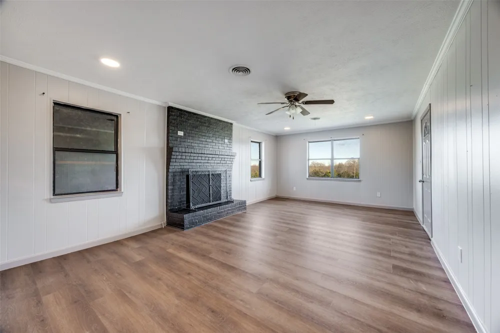 226 Glen Meadows Drive Bonham, TX 75418