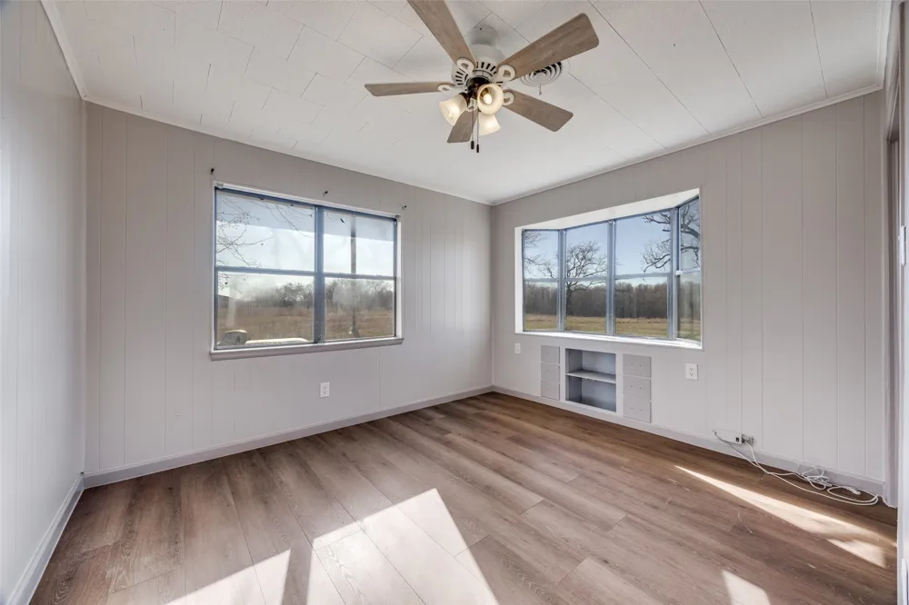 226 Glen Meadows Drive Bonham, TX 75418
