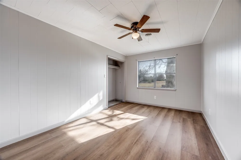 226 Glen Meadows Drive Bonham, TX 75418
