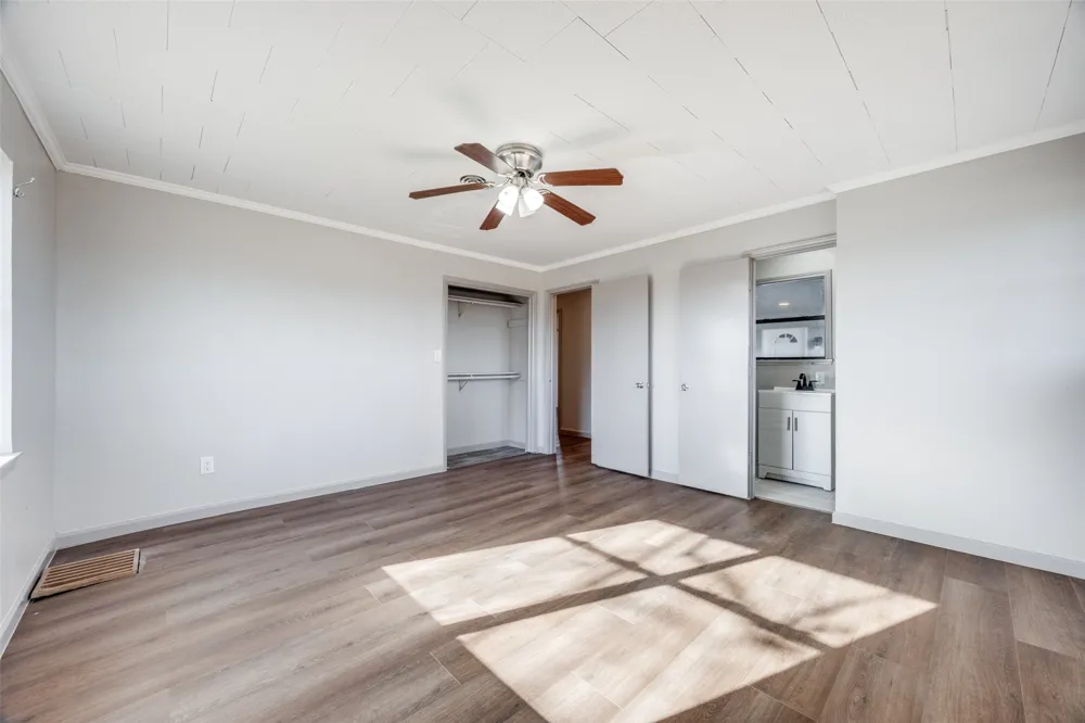 226 Glen Meadows Drive Bonham, TX 75418