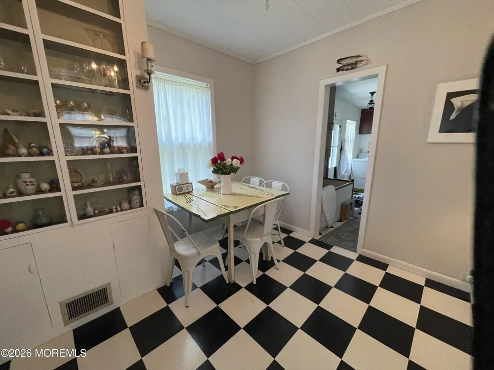 577579 Cedar Avenue West Long Branch, NJ 07764