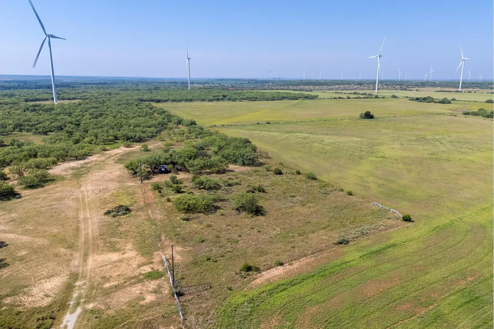 15055 County Road 306 Moran, TX 76464