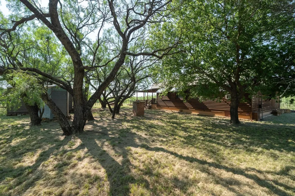 15055 County Road 306 Moran, TX 76464