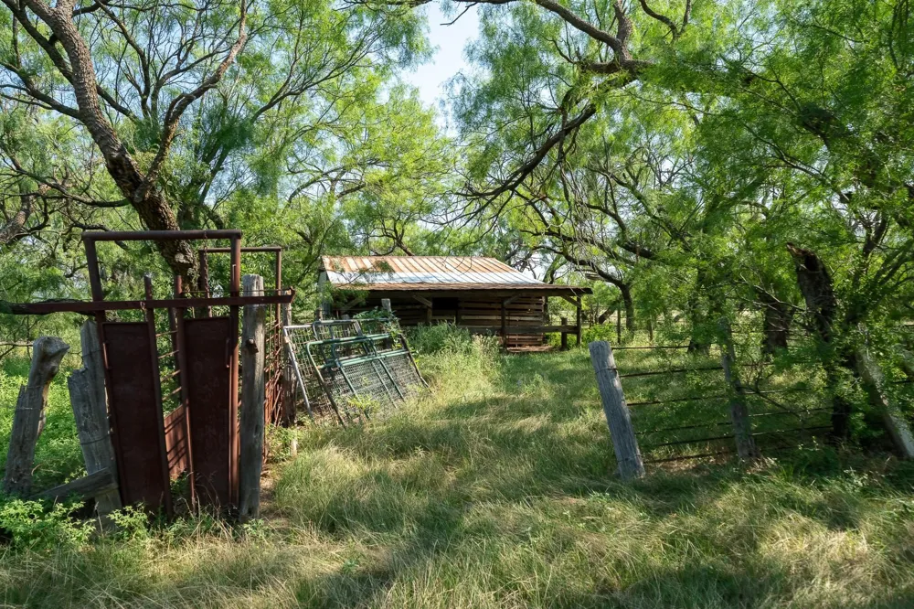 15055 County Road 306 Moran, TX 76464