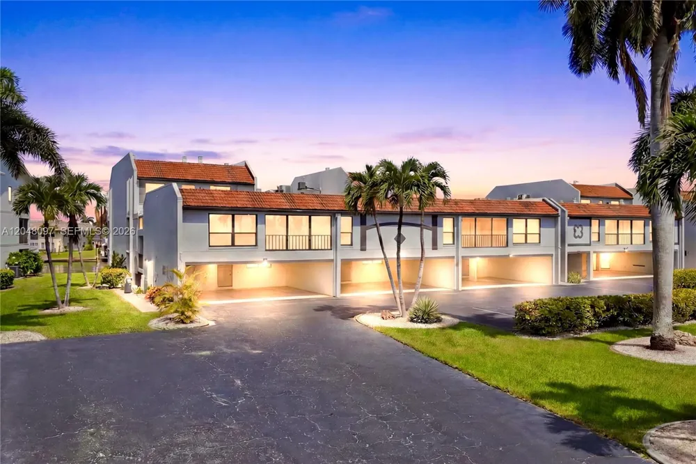 4218 SE 20th Pl #D5 Other City - In The State Of Florida, FL 33904