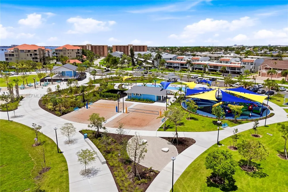 4218 SE 20th Pl #D5 Other City - In The State Of Florida, FL 33904