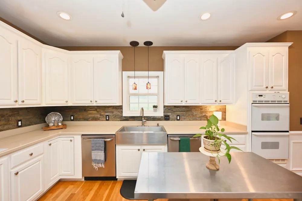 107 Greenfield Ln Castalian Springs, TN 37031