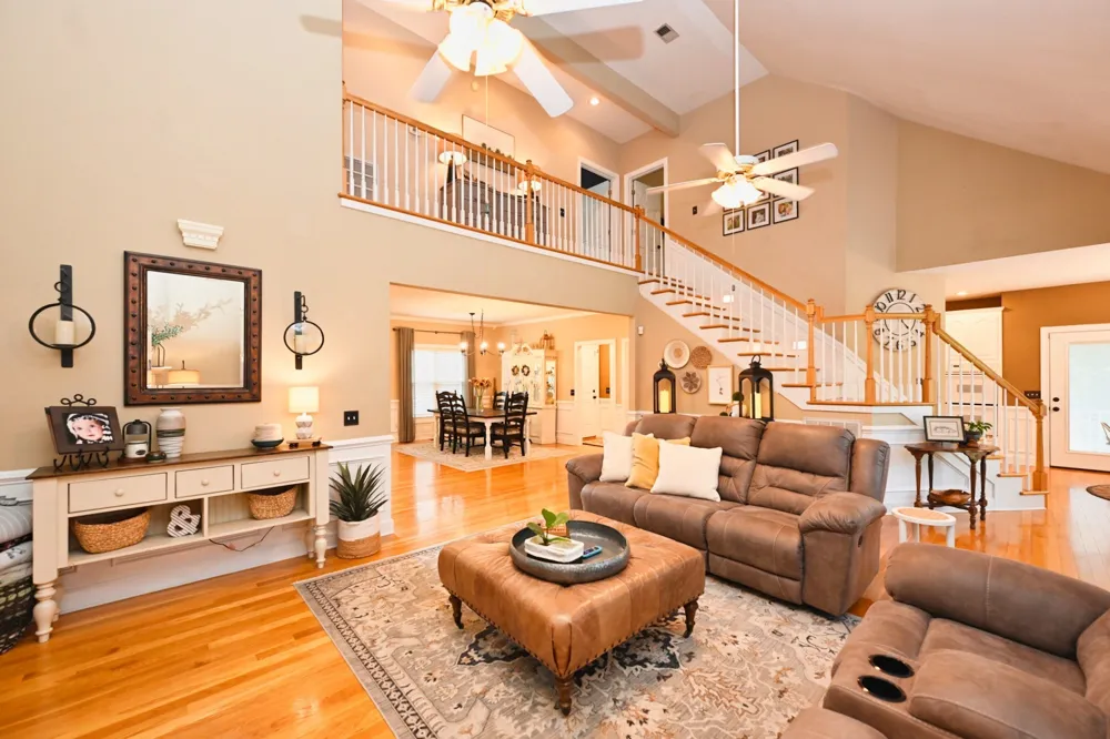 107 Greenfield Ln Castalian Springs, TN 37031