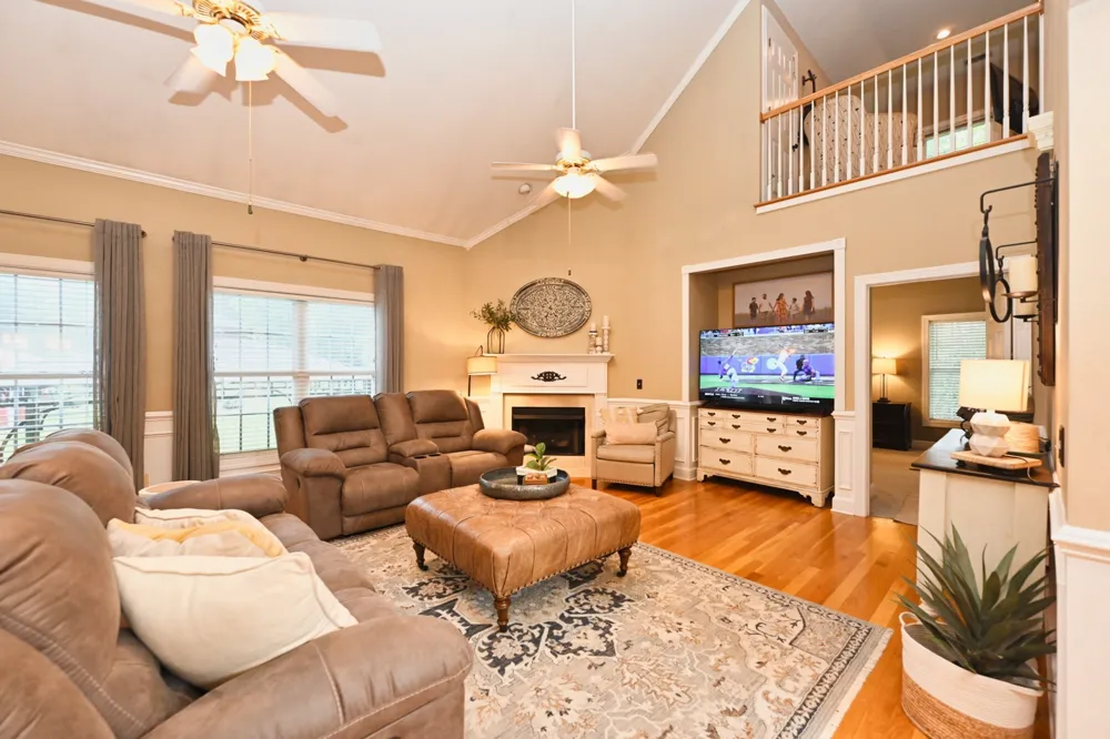 107 Greenfield Ln Castalian Springs, TN 37031