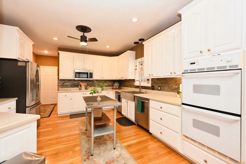 107 Greenfield Ln Castalian Springs, TN 37031