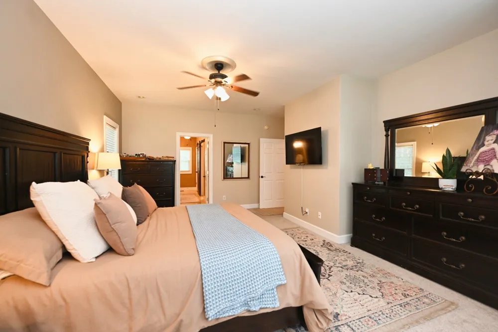 107 Greenfield Ln Castalian Springs, TN 37031