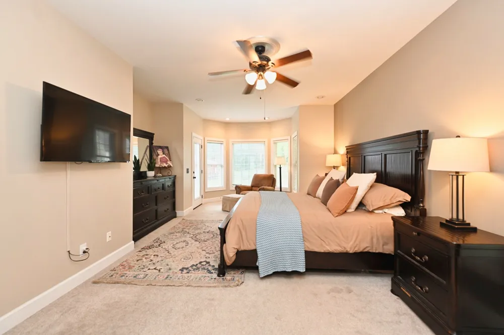 107 Greenfield Ln Castalian Springs, TN 37031