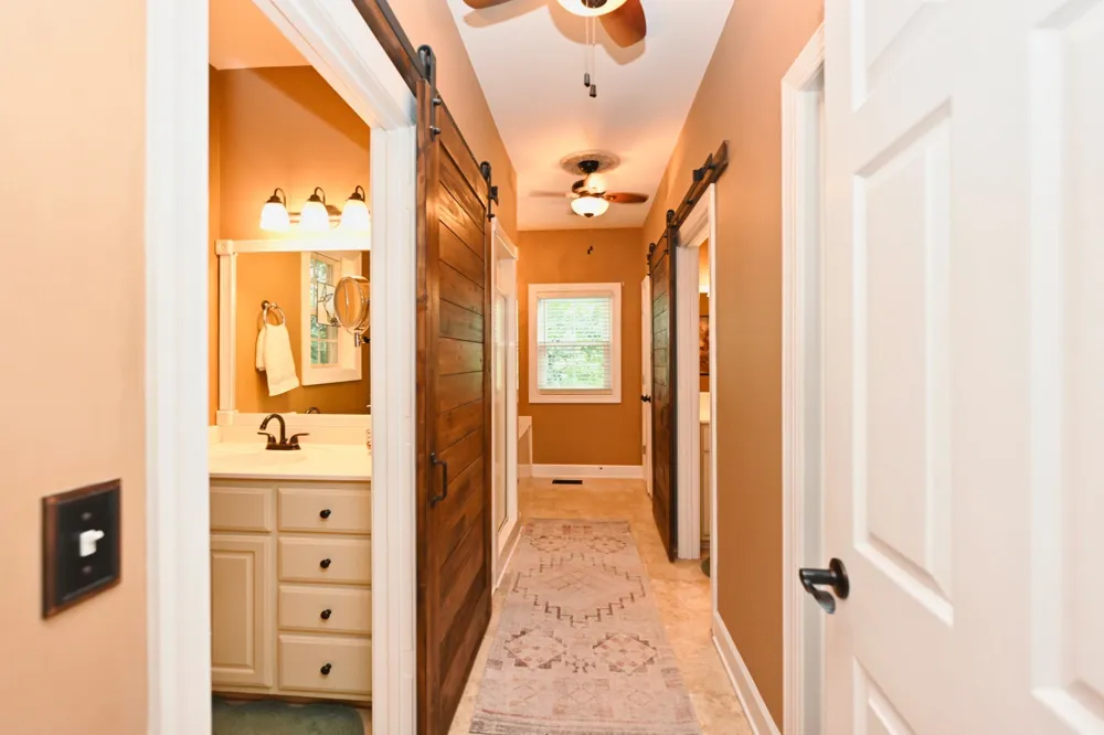 107 Greenfield Ln Castalian Springs, TN 37031
