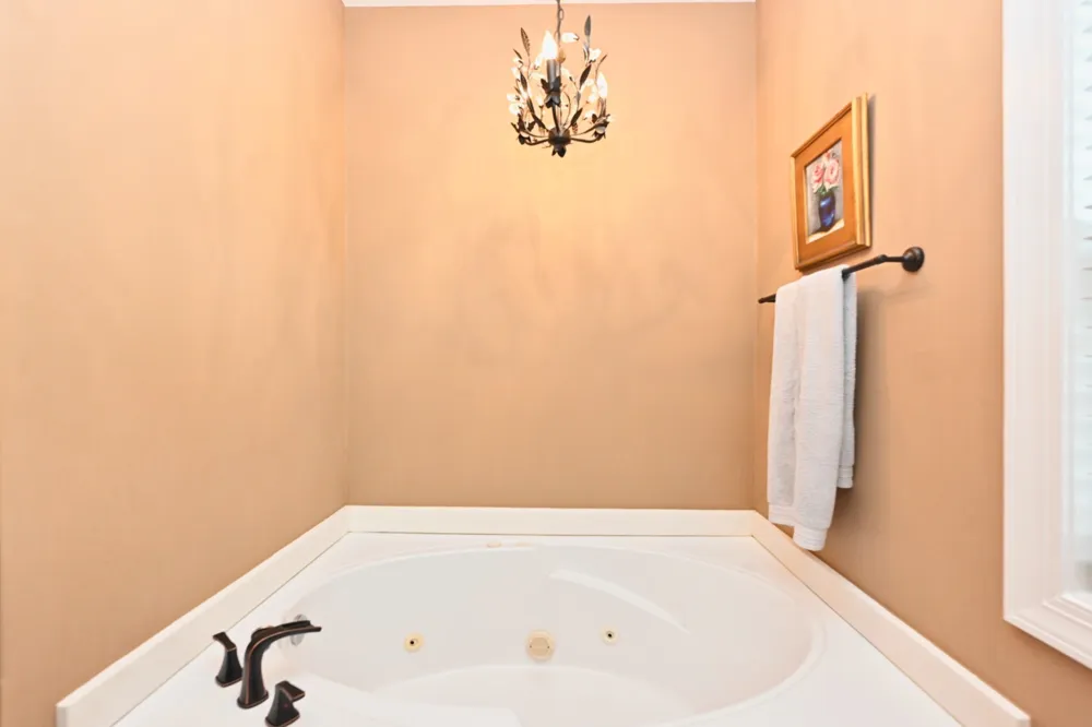 107 Greenfield Ln Castalian Springs, TN 37031