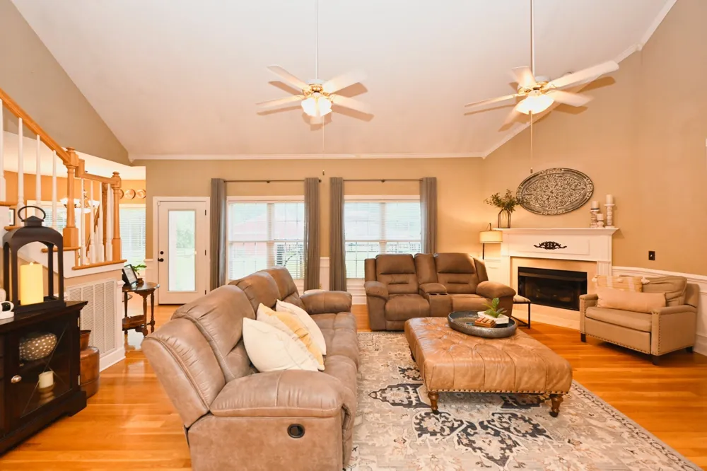 107 Greenfield Ln Castalian Springs, TN 37031