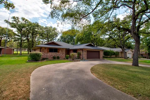 1010 Kiowa Drive W