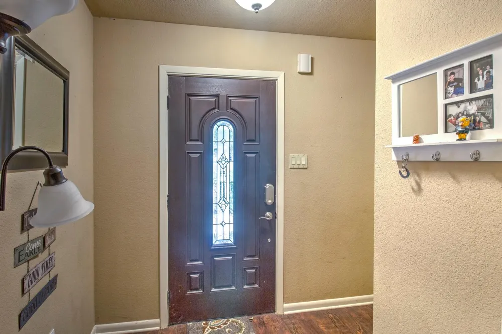 1010 Kiowa Drive W Lake Kiowa, TX 76240
