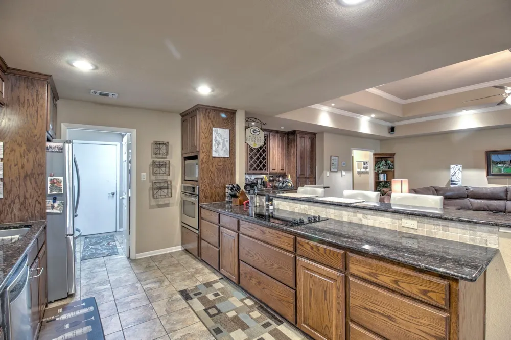 1010 Kiowa Drive W Lake Kiowa, TX 76240