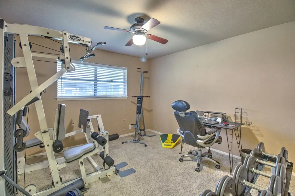 1010 Kiowa Drive W Lake Kiowa, TX 76240